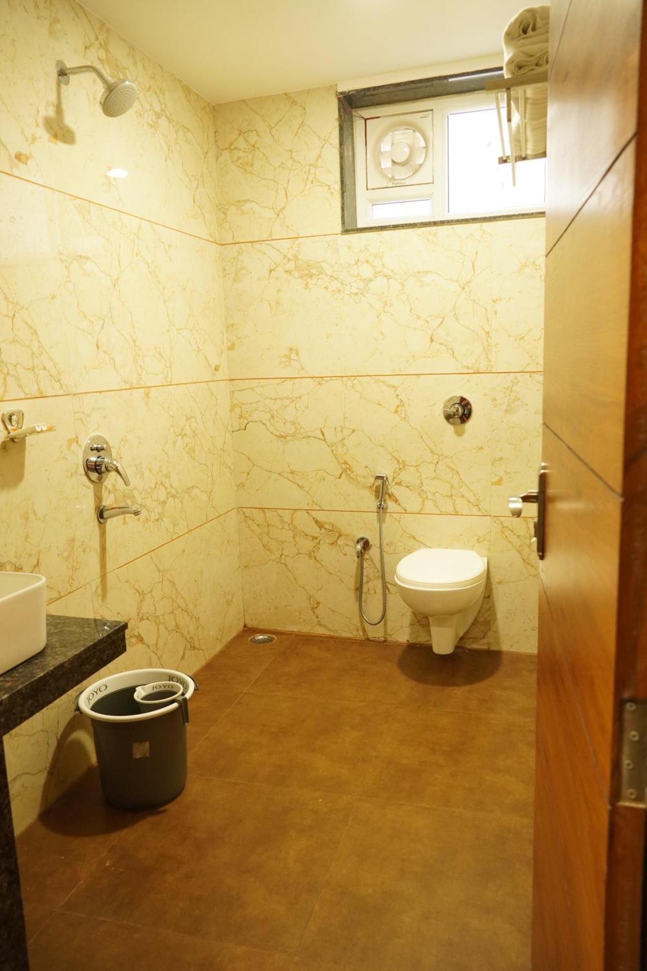 בהופאל Hotel Eleven Heights מראה חיצוני תמונה