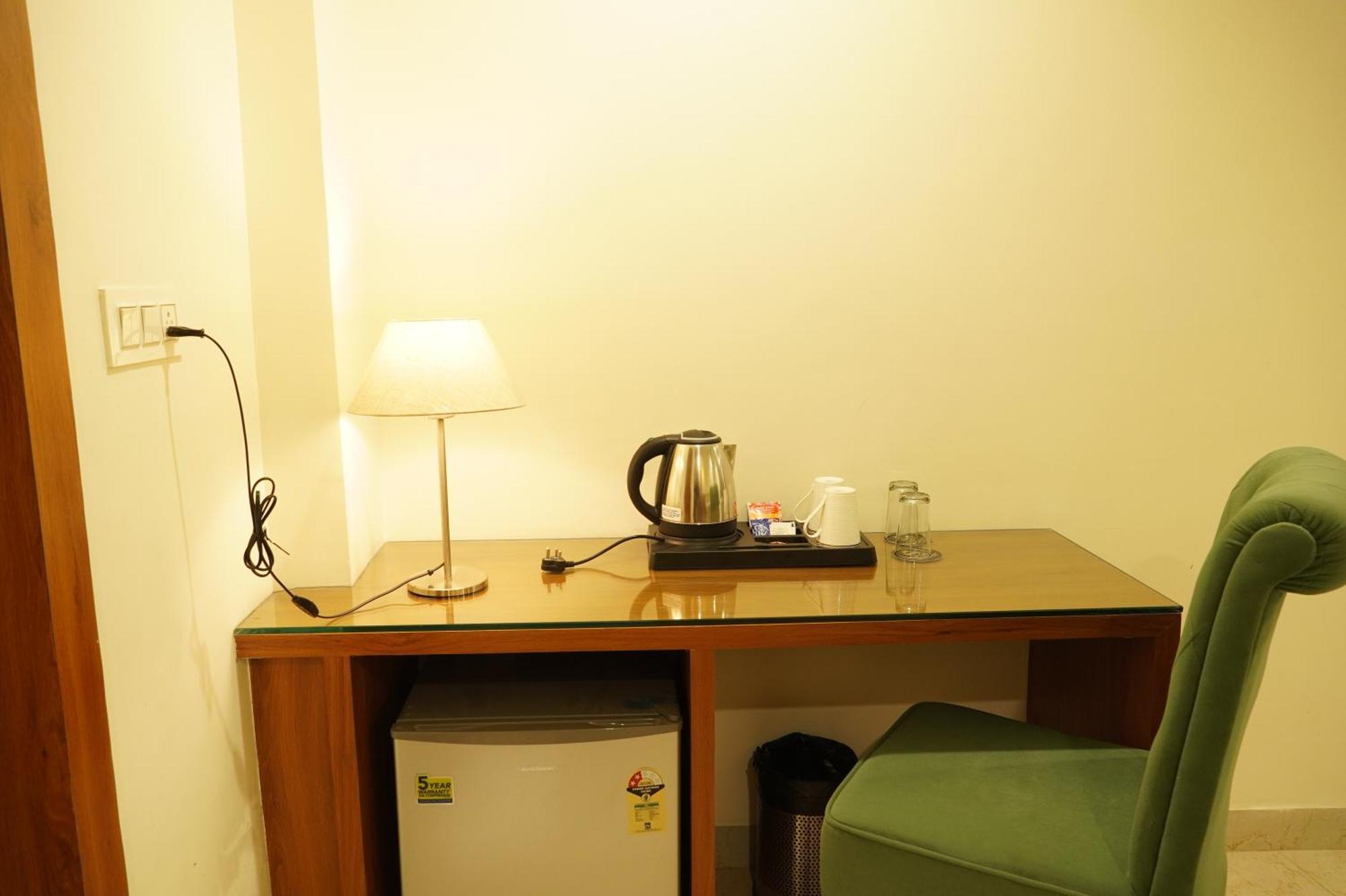 בהופאל Hotel Eleven Heights מראה חיצוני תמונה