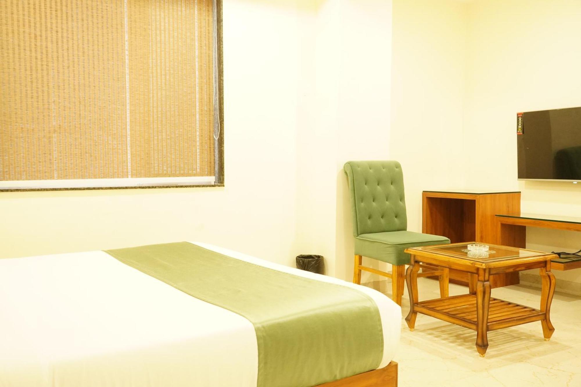 בהופאל Hotel Eleven Heights מראה חיצוני תמונה