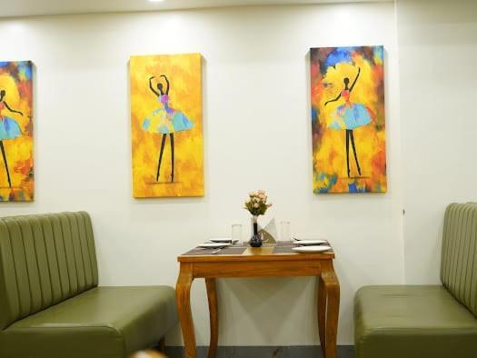 בהופאל Hotel Eleven Heights מראה חיצוני תמונה